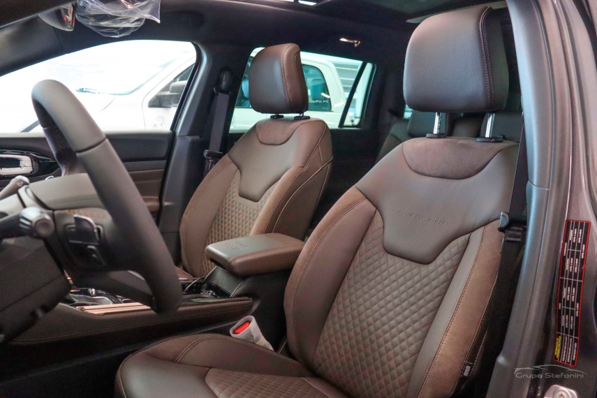 jeep commander 2.2 turbo diesel overland at9 gasolina 4p automatico 20266