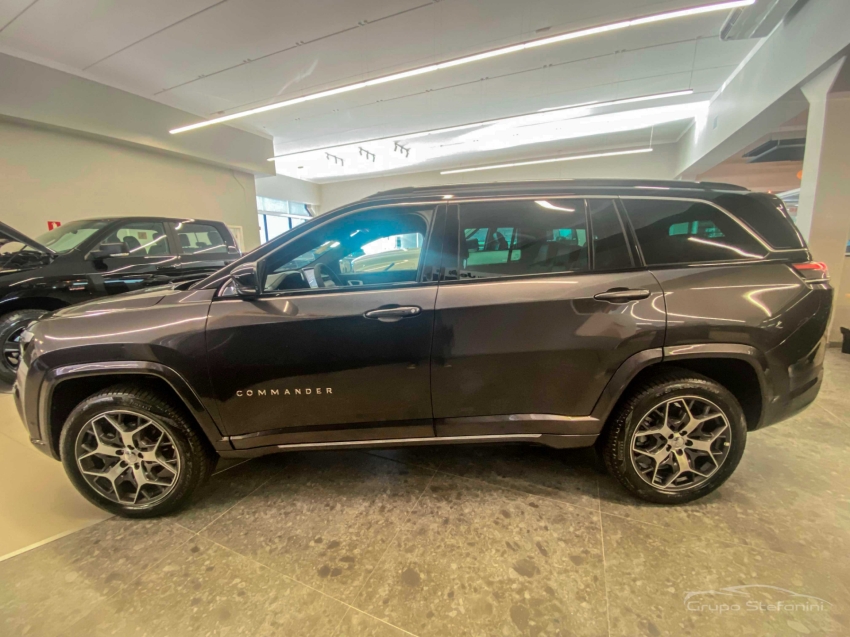 jeep commander 2.2 turbo diesel overland at9 gasolina 4p automatico 20269