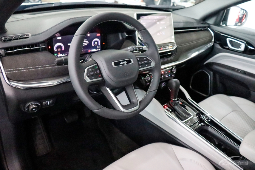 jeep commander 1.3 t270 turbo flex overland mhev at6 4p automatico 20273