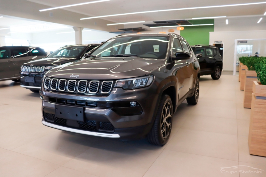 jeep compass 1.3 t270 turbo flex longitude at6 gasolina 4p automatico 2026