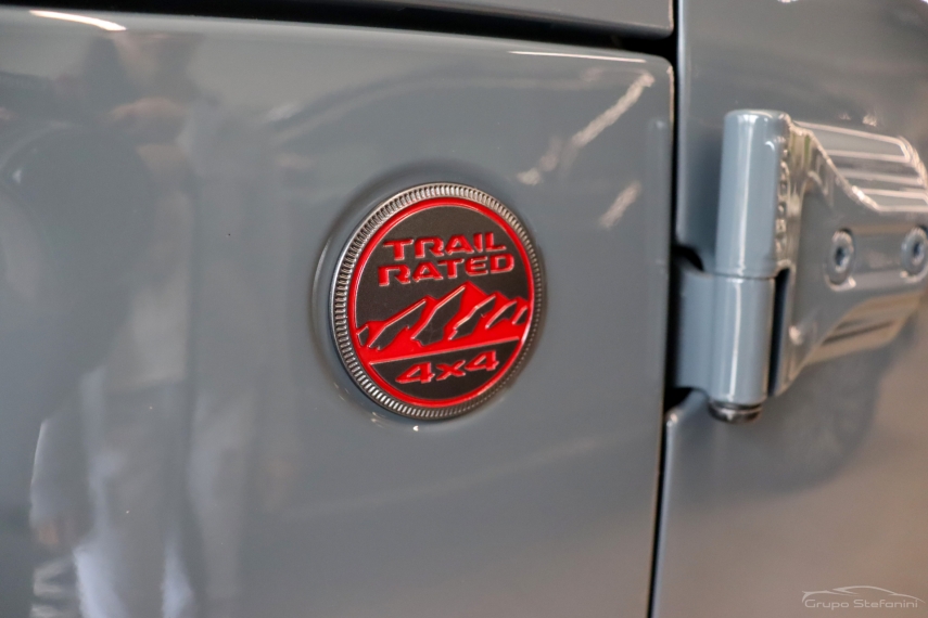 jeep wrangler 2.0 turbo gasolina rubicon 4p 4x4 at8 1.0 automatico 202513