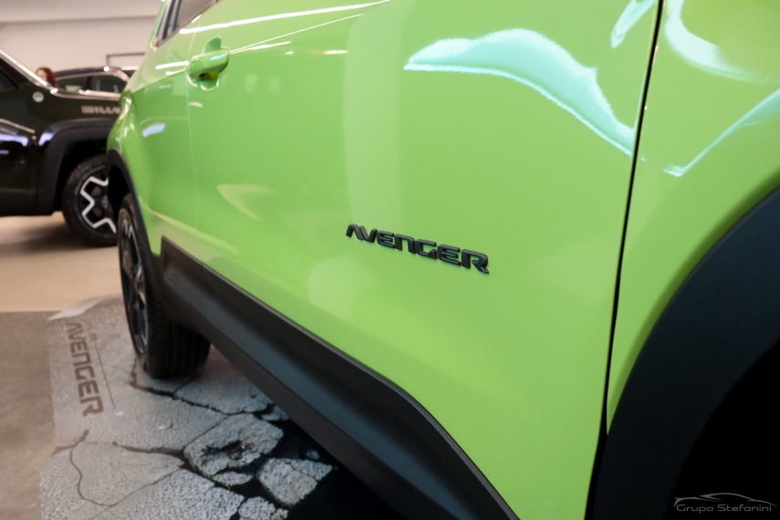 jeep avenger limited t200 hybrid mhev flex cvt 1.0 hibrido 4p automatico 202711