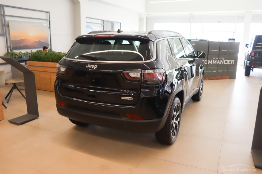 jeep compass 1.3 t270 turbo flex longitude at6 4p automatico 202610