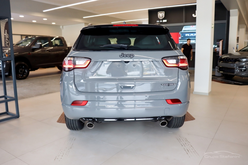 jeep compass 2.0 hurricane 4 turbo gasolina blackhawk at9 4p automatico 202610