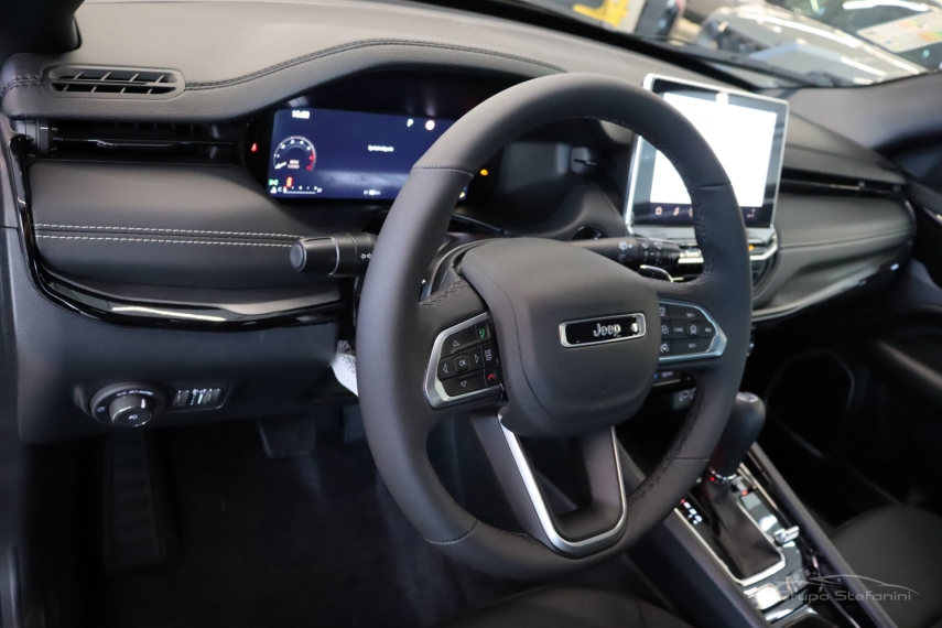 jeep compass 2.0 hurricane 4 turbo gasolina blackhawk at9 4p automatico 20263