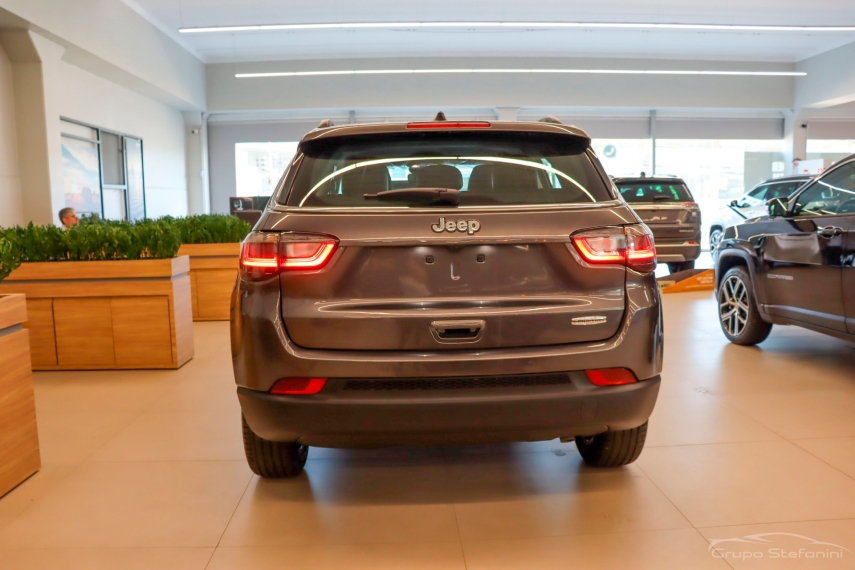 jeep compass 1.3 t270 turbo flex longitude at6 gasolina 4p automatico 202610