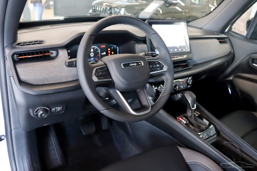 jeep renegade 1.3 t270 turbo flex sahara mhev at6 4p automatico 20273