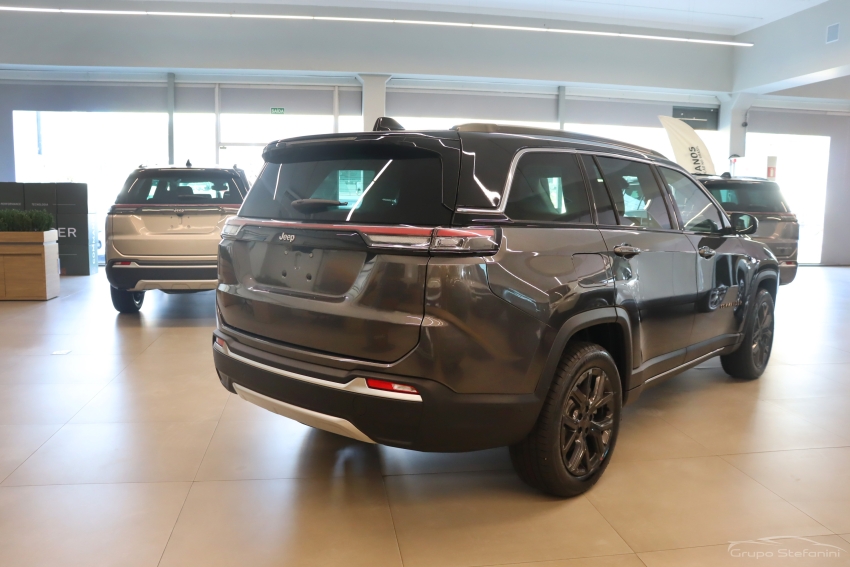 jeep commander 1.3 t270 turbo flex longitude at6 4p automatico 202711
