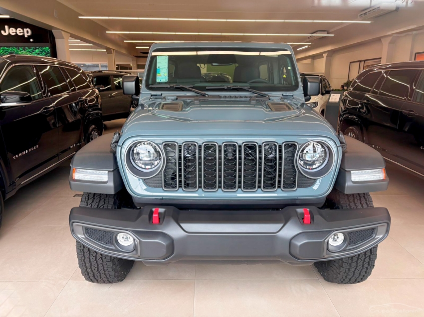 jeep wrangler 2.0 turbo gasolina rubicon 4p 4x4 at8 1.0 automatico 20251