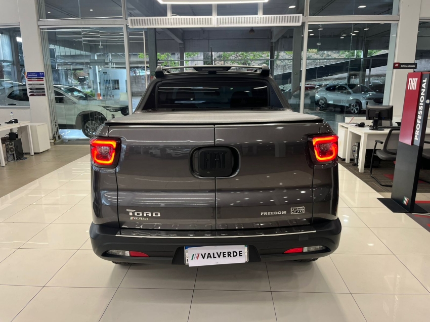 fiat toro 1.3 turbo 270 flex freedom at6 4p automatico 20224
