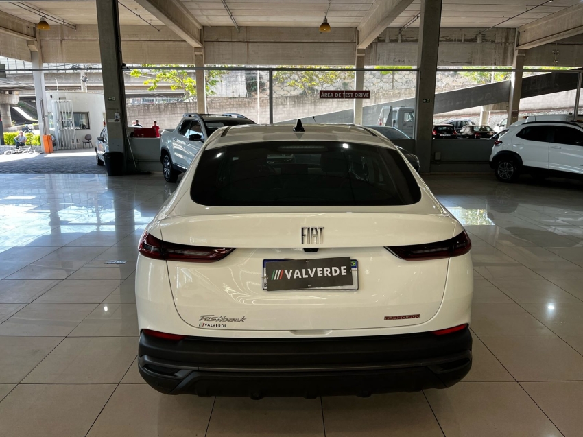 fiat fastback 1.0 turbo 200 flex cvt 4p automatico 2024 fiat fastback 1.0 turbo 200 flex cvt 4p automatico 2024