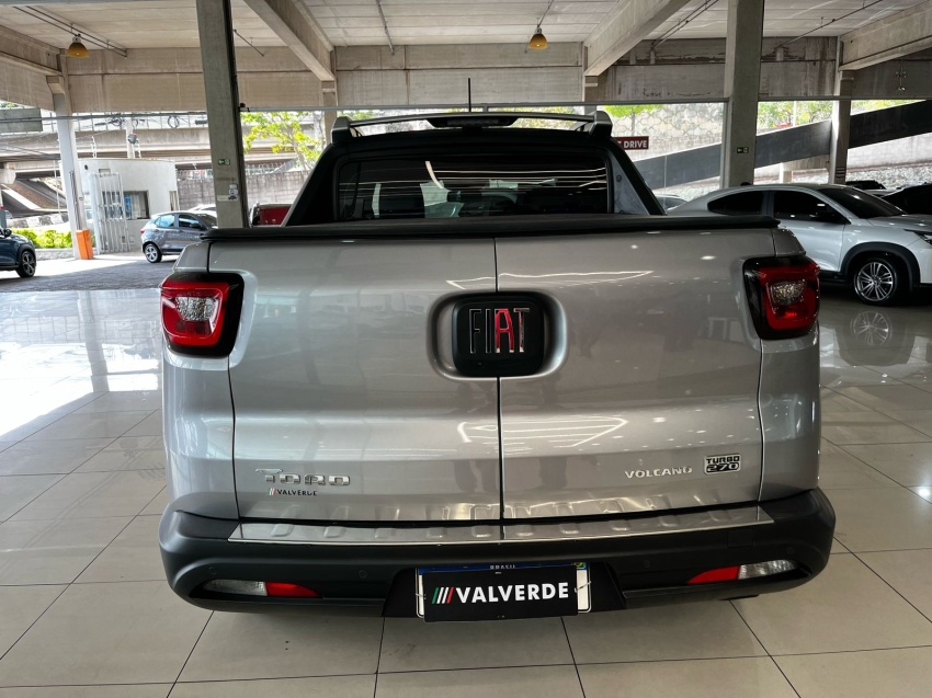 fiat toro 1.3 turbo 270 flex volcano at6 4p automatico 2023 fiat toro 1.3 turbo 270 flex volcano at6 4p automatico 2023