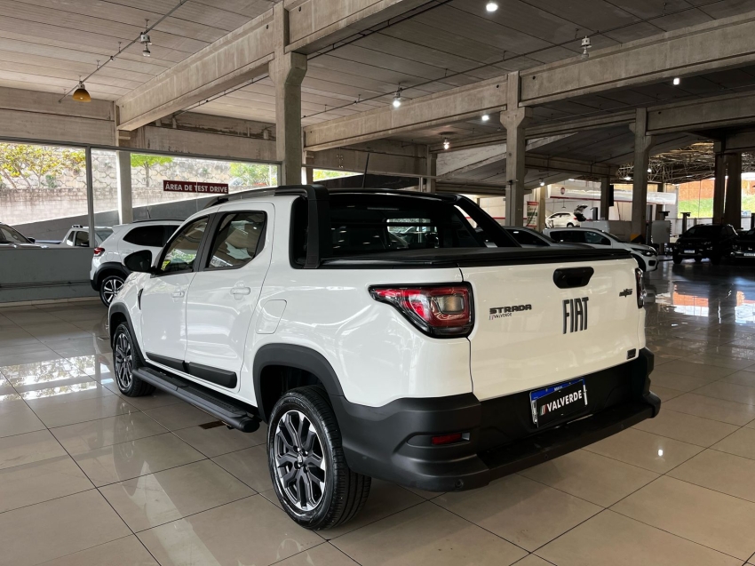 fiat strada 1.0 turbo 200 flex ultra cd cvt 4p automatico 2024 fiat strada 1.0 turbo 200 flex ultra cd cvt 4p automatico 2024