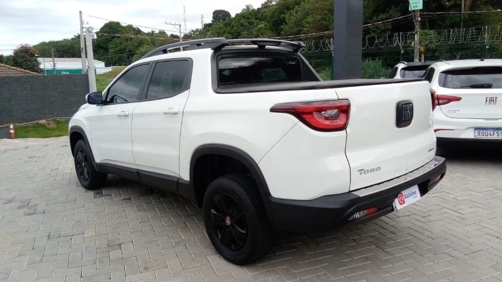 fiat toro 1.8 16v evo flex freedom at6 4p automatico 2020 fiat toro 1.8 16v evo flex freedom at6 4p automatico 2020