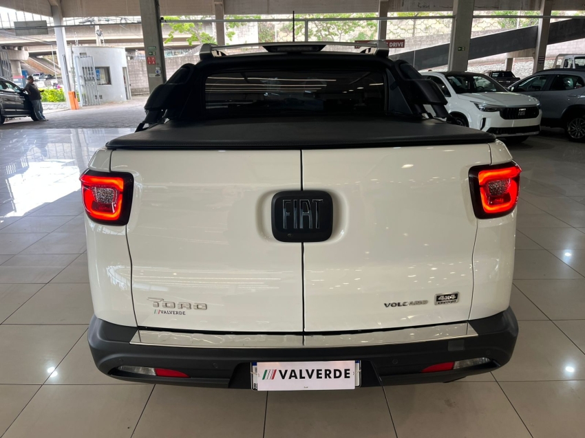 fiat toro 2.0 16v turbo diesel volcano 4wd at9 4p automatico 20223