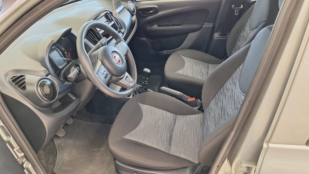 fiat uno 1.0 evo attractive 8v flex 4p manual 2016