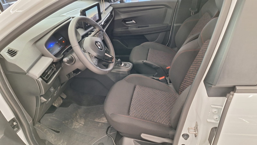 renault kardian 1.0 tce flex evolution edc 4p automatico 2025 renault kardian 1.0 tce flex evolution edc 4p automatico 2025