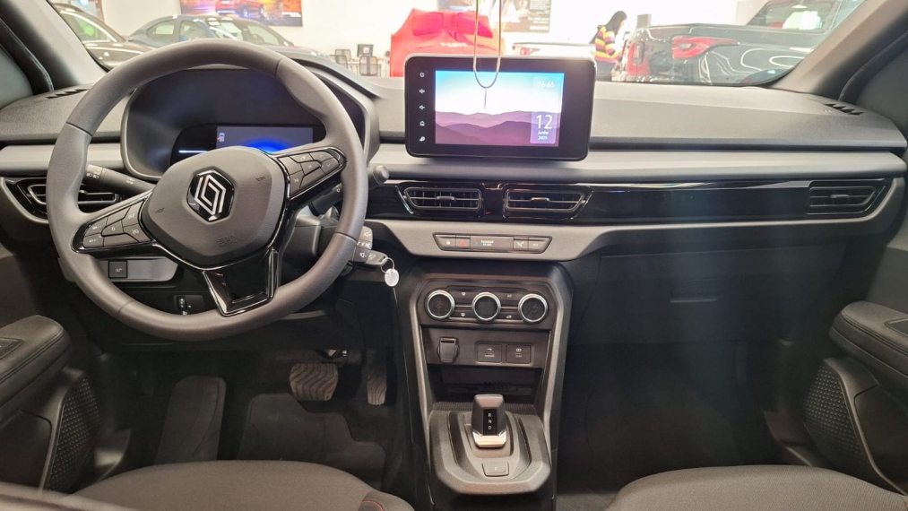 renault kardian 1.0 tce flex evolution edc 4p automatico 2025 renault kardian 1.0 tce flex evolution edc 4p automatico 2025