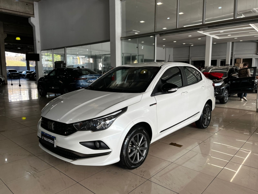 fiat cronos 1.3 firefly flex drive cvt 4p automatico 2023 fiat cronos 1.3 firefly flex drive cvt 4p automatico 2023