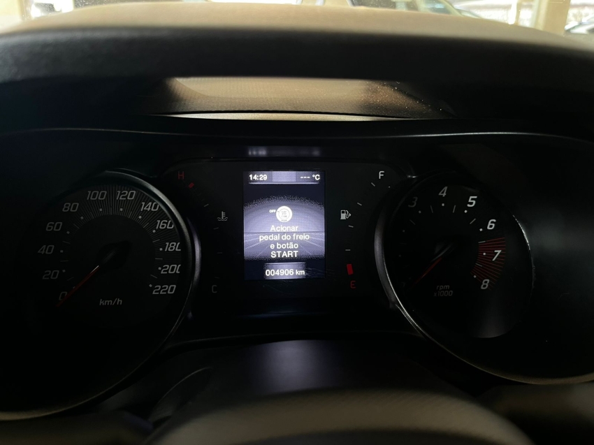 fiat cronos 1.3 firefly flex drive cvt 4p automatico 2023 fiat cronos 1.3 firefly flex drive cvt 4p automatico 2023
