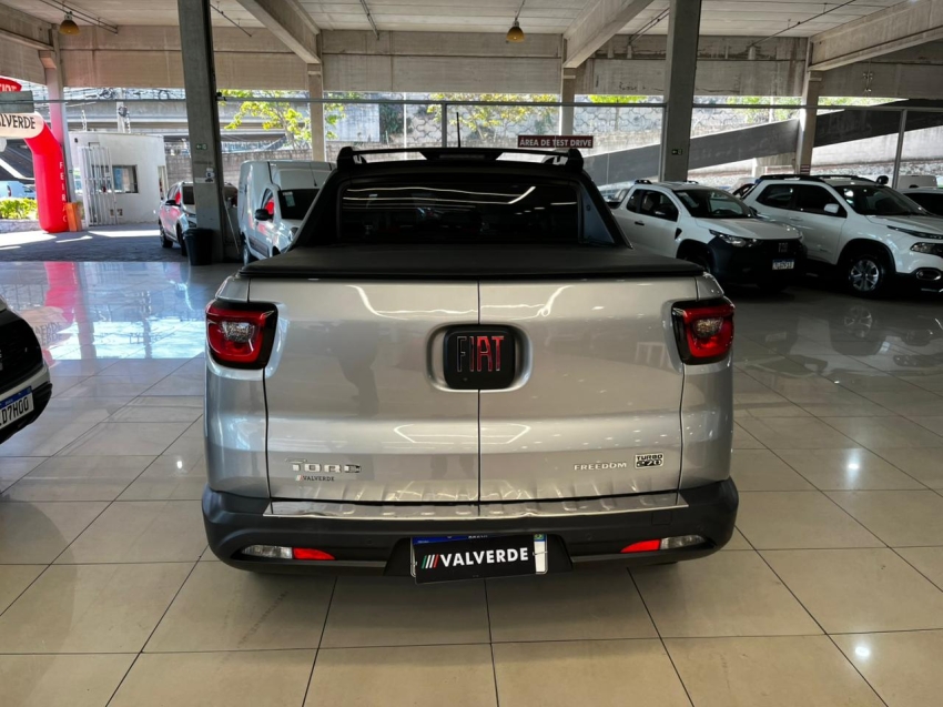 fiat toro 1.3 turbo 270 flex freedom at6 4p automatico 2022 fiat toro 1.3 turbo 270 flex freedom at6 4p automatico 2022