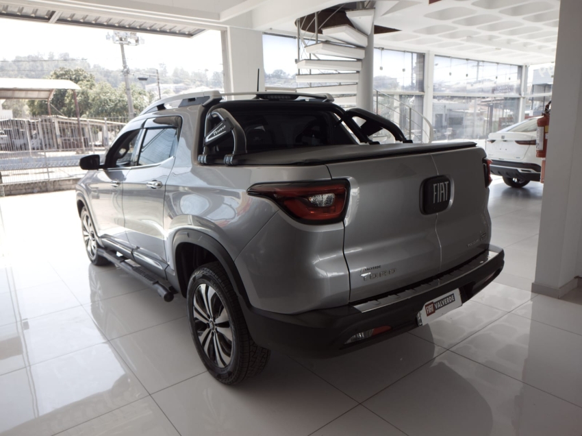 fiat toro 2.0 16v turbo diesel volcano 4wd at9 4p automatico 2025 fiat toro 2.0 16v turbo diesel volcano 4wd at9 4p automatico 2025