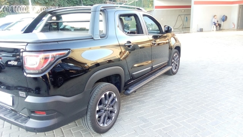 fiat strada 1.0 turbo 200 flex ultra cd cvt 4p automatico 2025 fiat strada 1.0 turbo 200 flex ultra cd cvt 4p automatico 2025