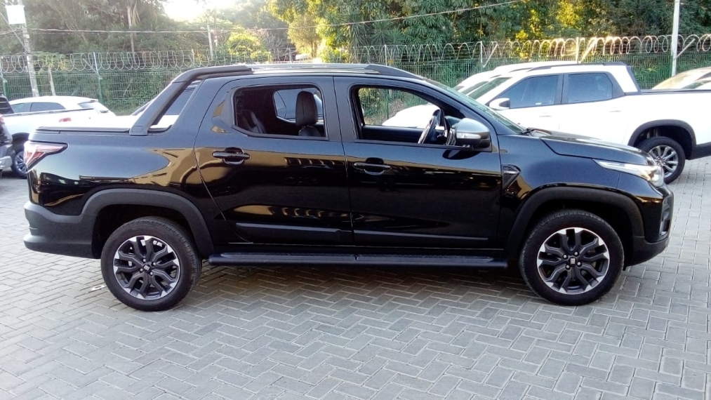 fiat strada 1.0 turbo 200 flex ultra cd cvt 4p automatico 2025 fiat strada 1.0 turbo 200 flex ultra cd cvt 4p automatico 2025