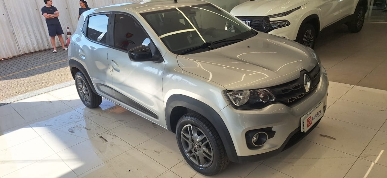 renault kwid 1.0 12v sce flex intense manual 4p 2018 renault kwid 1.0 12v sce flex intense manual 4p 2018