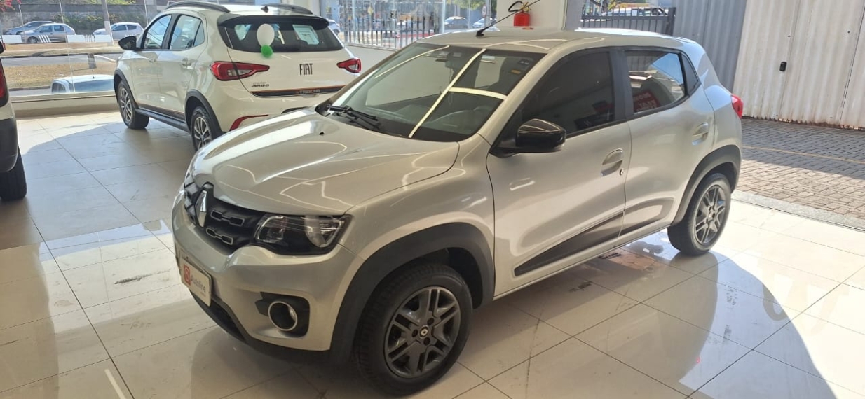 renault kwid 1.0 12v sce flex intense manual 4p 2018 renault kwid 1.0 12v sce flex intense manual 4p 2018