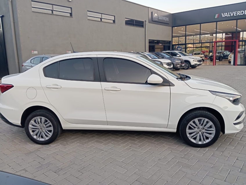 fiat cronos 1.3 firefly flex drive cvt 4p automatico 2023 fiat cronos 1.3 firefly flex drive cvt 4p automatico 2023