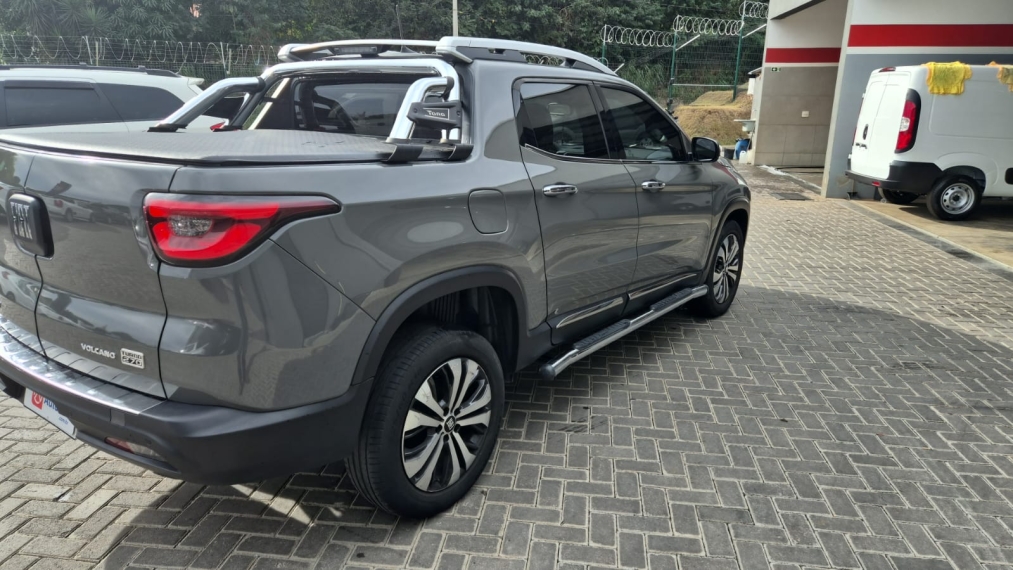 fiat toro 1.3 turbo 270 flex volcano at6 4p automatico 2023 fiat toro 1.3 turbo 270 flex volcano at6 4p automatico 2023