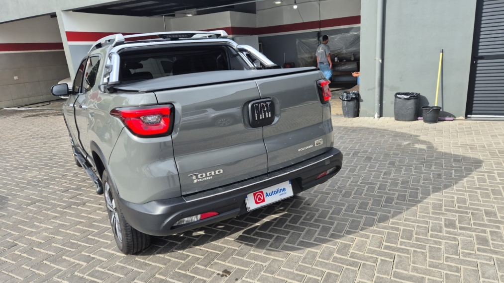 fiat toro 1.3 turbo 270 flex volcano at6 4p automatico 2023 fiat toro 1.3 turbo 270 flex volcano at6 4p automatico 2023