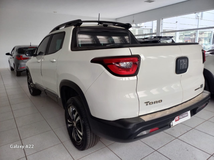 fiat toro 1.3 turbo 270 flex freedom at6 gasolina 4p automatico 2023 fiat toro 1.3 turbo 270 flex freedom at6 gasolina 4p automatico 2023