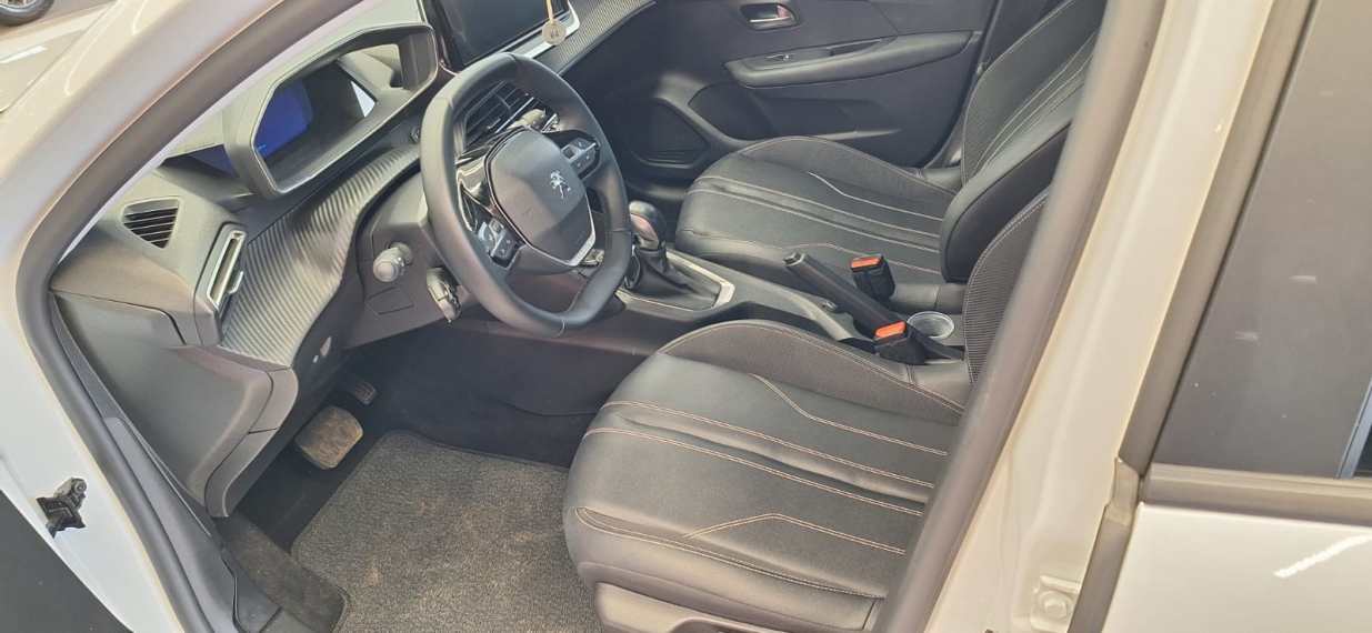 peugeot 208 1.0 turbo 200 flex griffe cvt 4p automatico 2024 peugeot 208 1.0 turbo 200 flex griffe cvt 4p automatico 2024