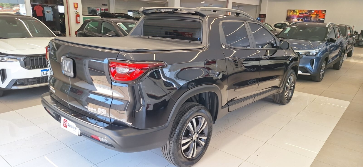 fiat toro 1.3 turbo 270 flex freedom at6 4p automatico 2023