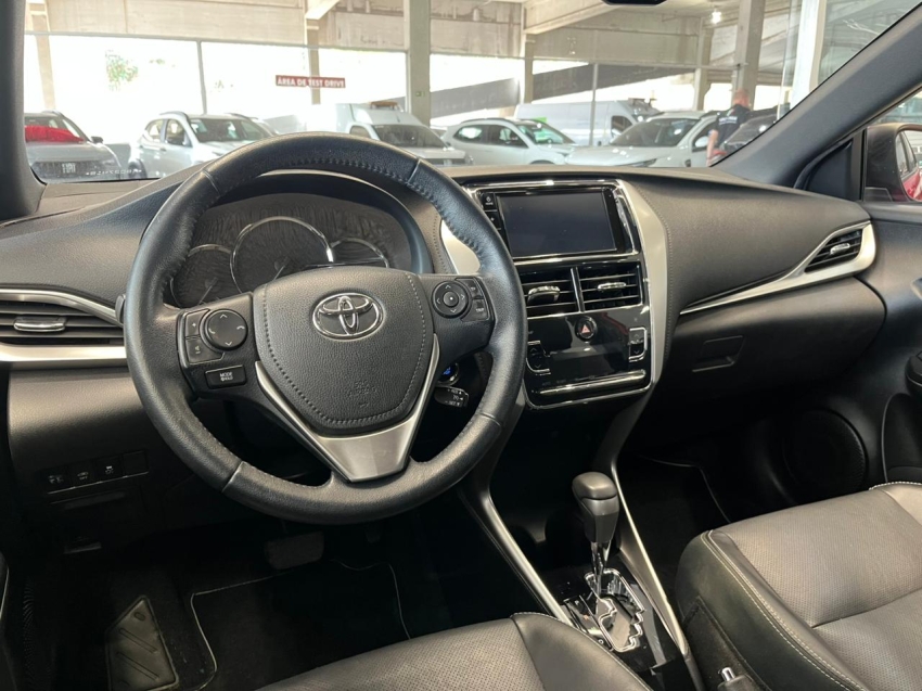 toyota yaris 1.5 16v flex xls multidrive 4p automatico 2019