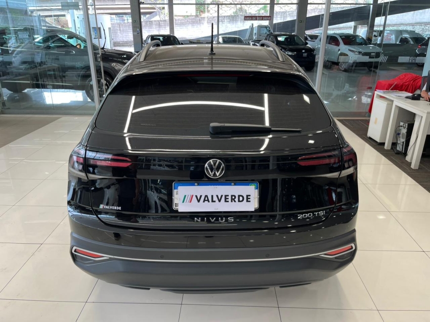 volkswagen nivus 1.0 200 tsi total flex comfortline automatico 4p 2023 volkswagen nivus 1.0 200 tsi total flex comfortline automatico 4p 2023