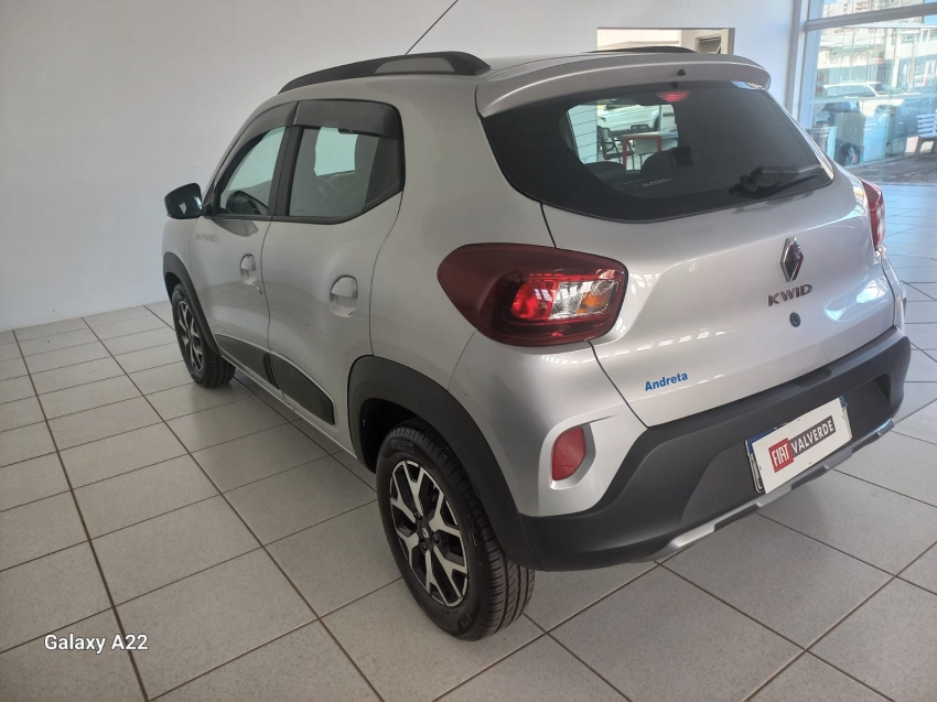 renault kwid 1.0 12v sce flex outsider manual 4p 2025 renault kwid 1.0 12v sce flex outsider manual 4p 2025