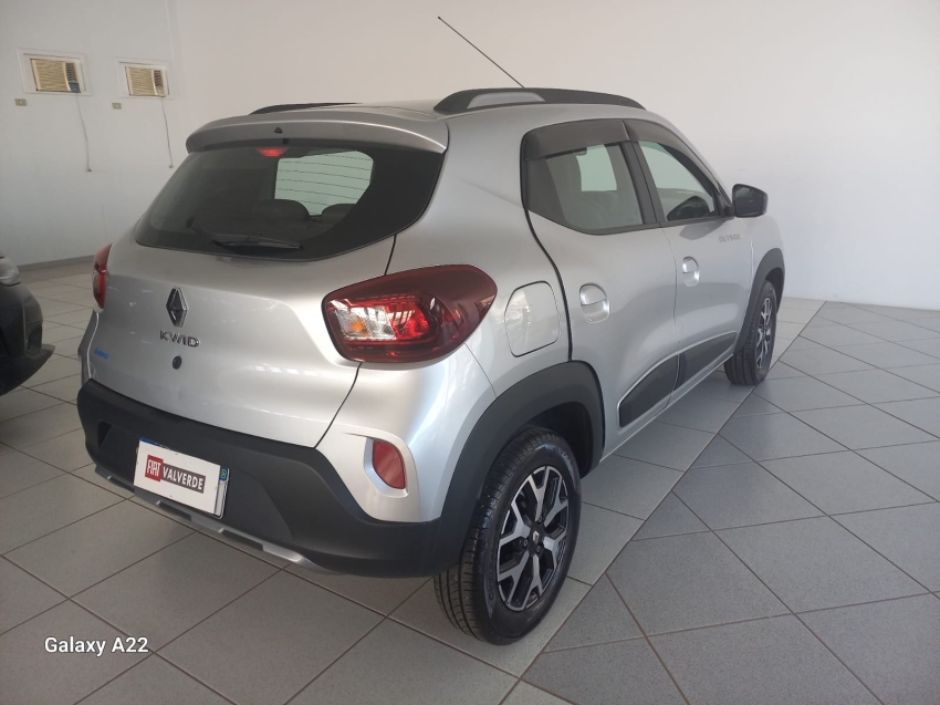 renault kwid 1.0 12v sce flex outsider manual 4p 2025 renault kwid 1.0 12v sce flex outsider manual 4p 2025