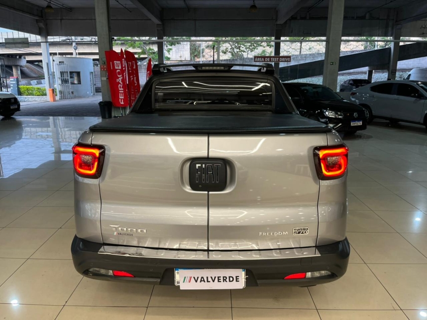 fiat toro 1.3 turbo 270 flex freedom at6 4p automatico 20224