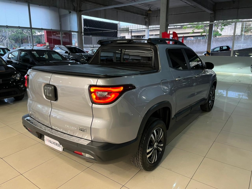 fiat toro 1.3 turbo 270 flex freedom at6 4p automatico 20223