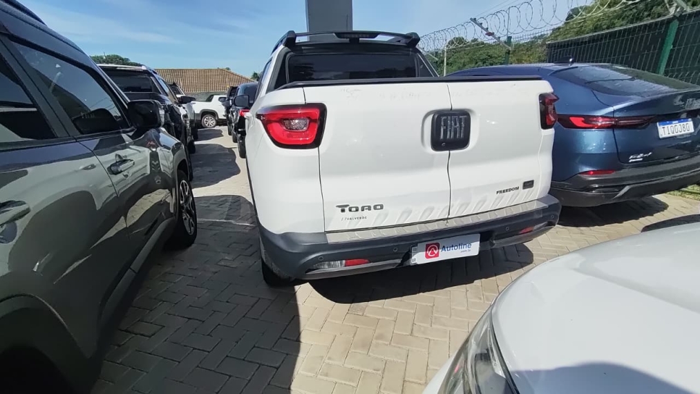 fiat toro 2.0 16v turbo diesel freedom 4wd at9 flex 4p automatico 20232