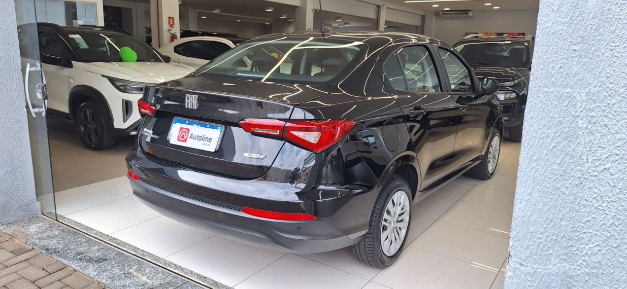 fiat cronos 1.3 firefly flex drive cvt 4p automatico 2023 fiat cronos 1.3 firefly flex drive cvt 4p automatico 2023