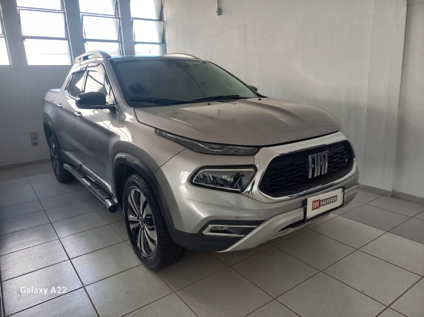 fiat toro 1.3 turbo 270 flex volcano at6 4p automatico 2025