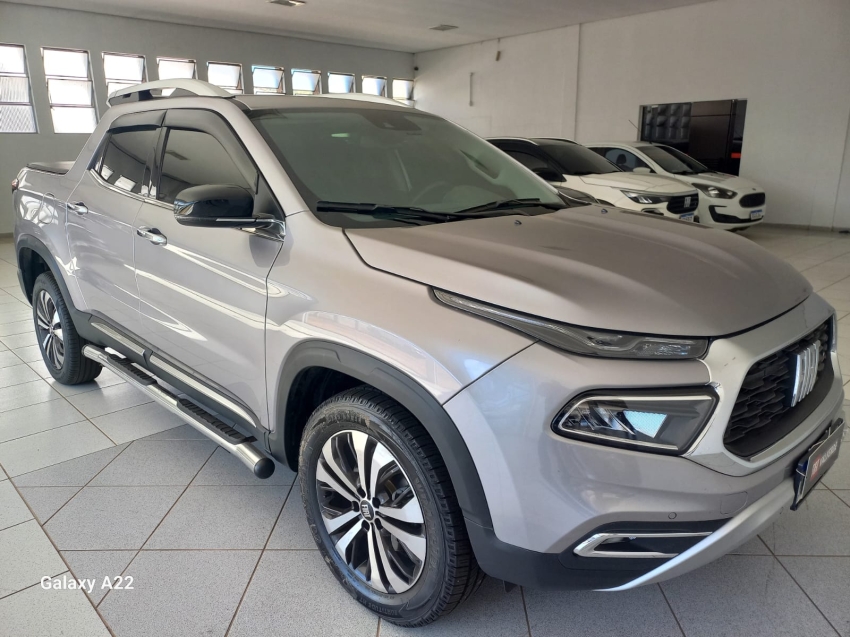 fiat toro 1.3 turbo 270 flex volcano at6 4p automatico 2025