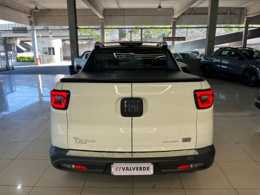 fiat toro 1.3 turbo 270 flex volcano at6 4p automatico 20224