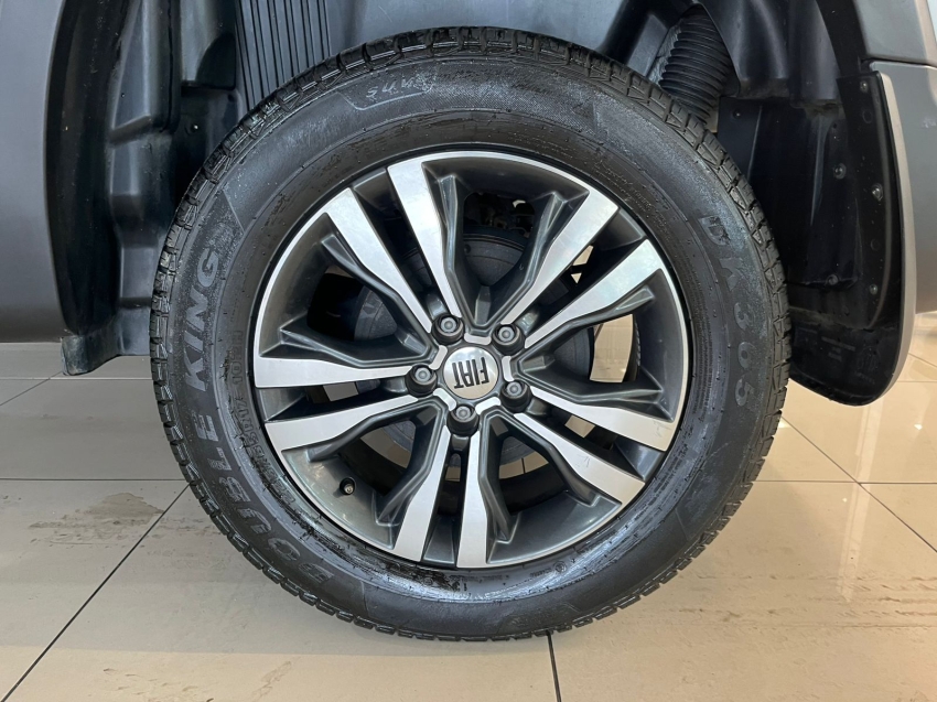 fiat toro 1.3 turbo 270 flex freedom at6 4p automatico 20227