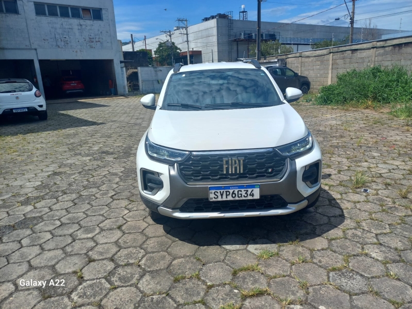 fiat strada 1.0 turbo 200 flex ranch cd cvt 4p automatico 20241