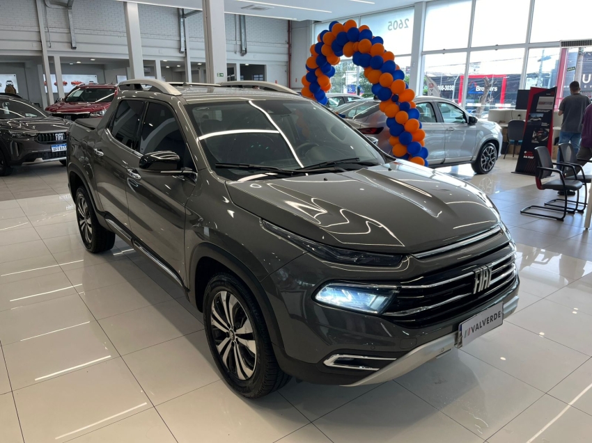 fiat toro 2.0 16v turbo diesel volcano 4wd at9 4p automatico 2023